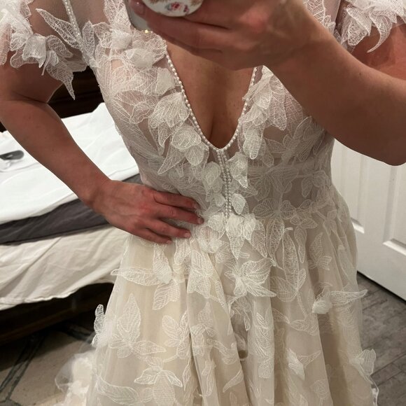 Pallas Couture Emilie Wedding Dress - Picture 5 of 16